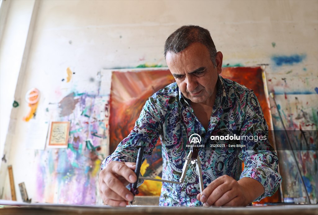 Ressam İsmail Acar, yanan ormanların ihyası için Bizim Dünyamız Vakfı'na eserini bağışladı