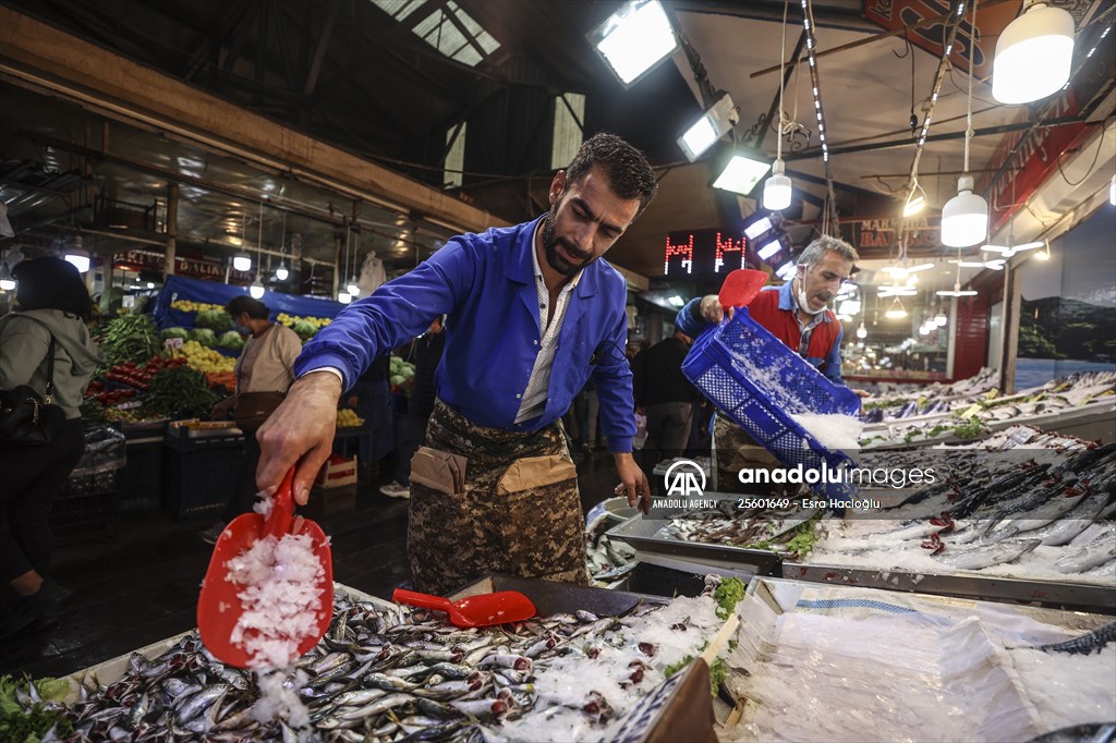 Fish market in Ankara after the beginning of fishing season