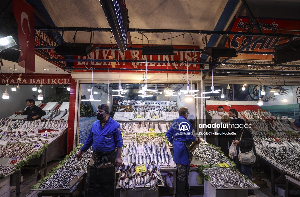 Fish market in Ankara after the beginning of fishing season