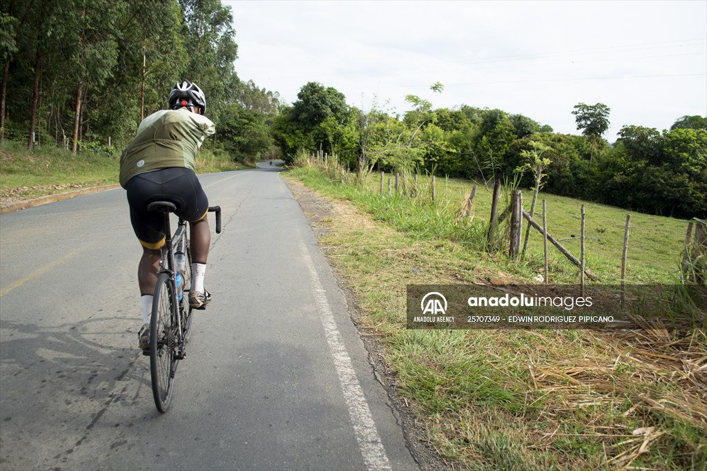 Juan Carlos Torres; from photojournalist to para-cyclist in Cali