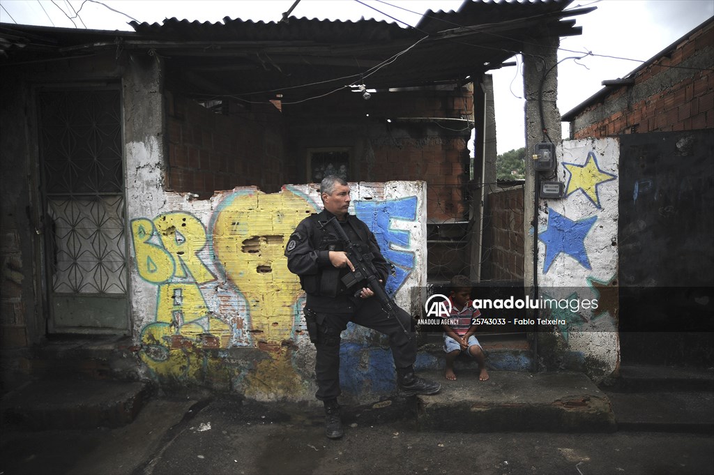 Pandemic, Violence, Deaths, Childhood in the Favelas of Rio de Janeiro