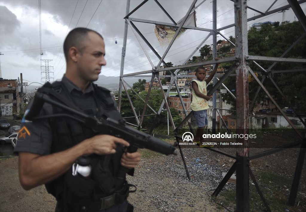 Pandemic, Violence, Deaths, Childhood in the Favelas of Rio de Janeiro