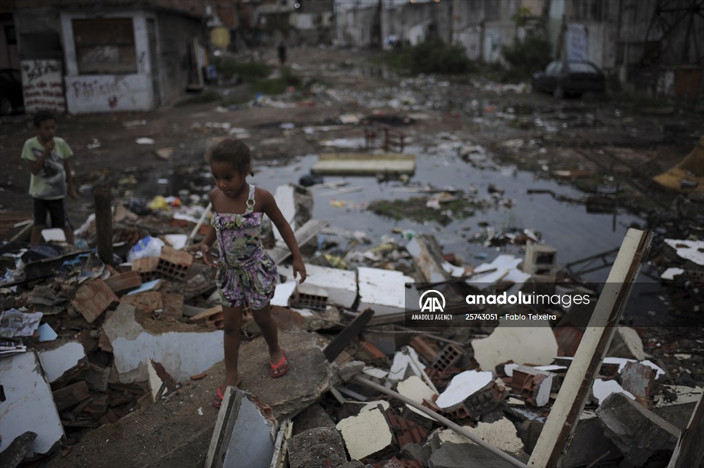Pandemic, Violence, Deaths, Childhood in the Favelas of Rio de Janeiro