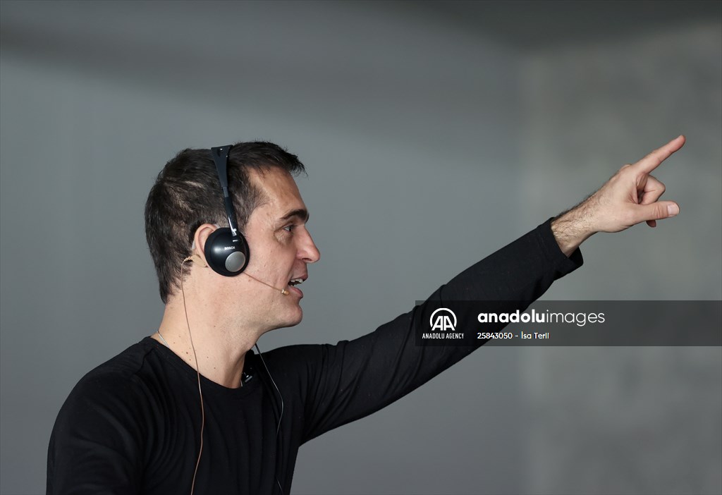 O'Choro, the Berlin character of the TV series "La Casa de Papel" in Istanbul