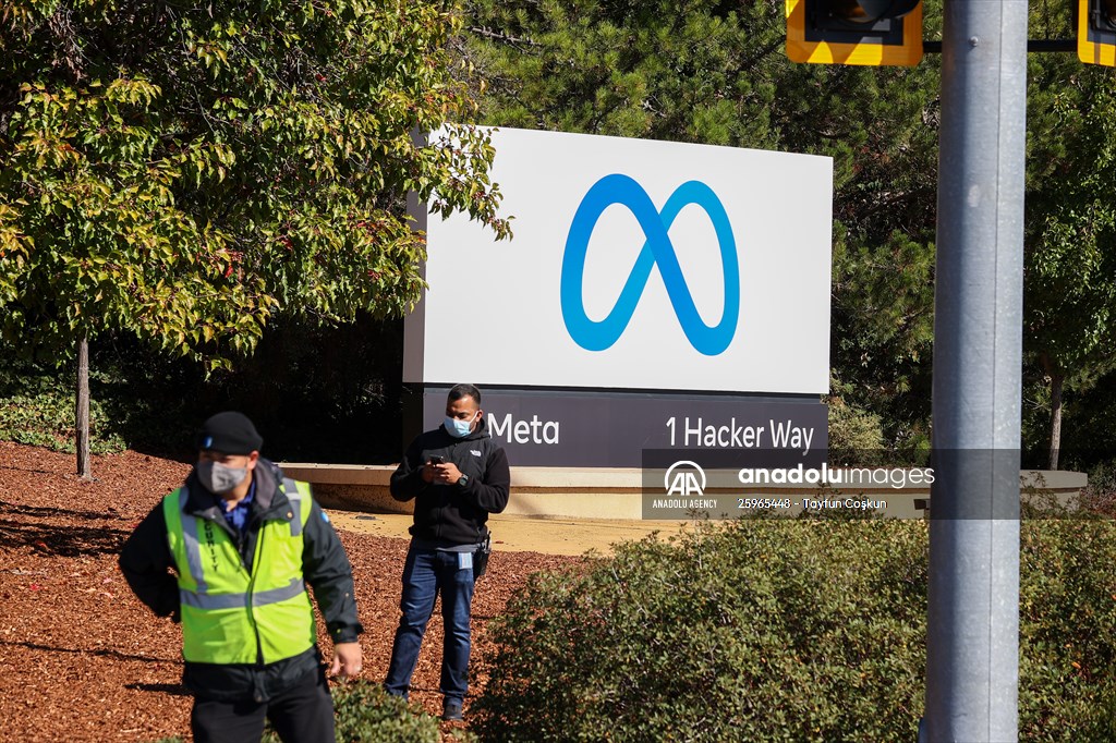 Facebook changes its company name to Meta