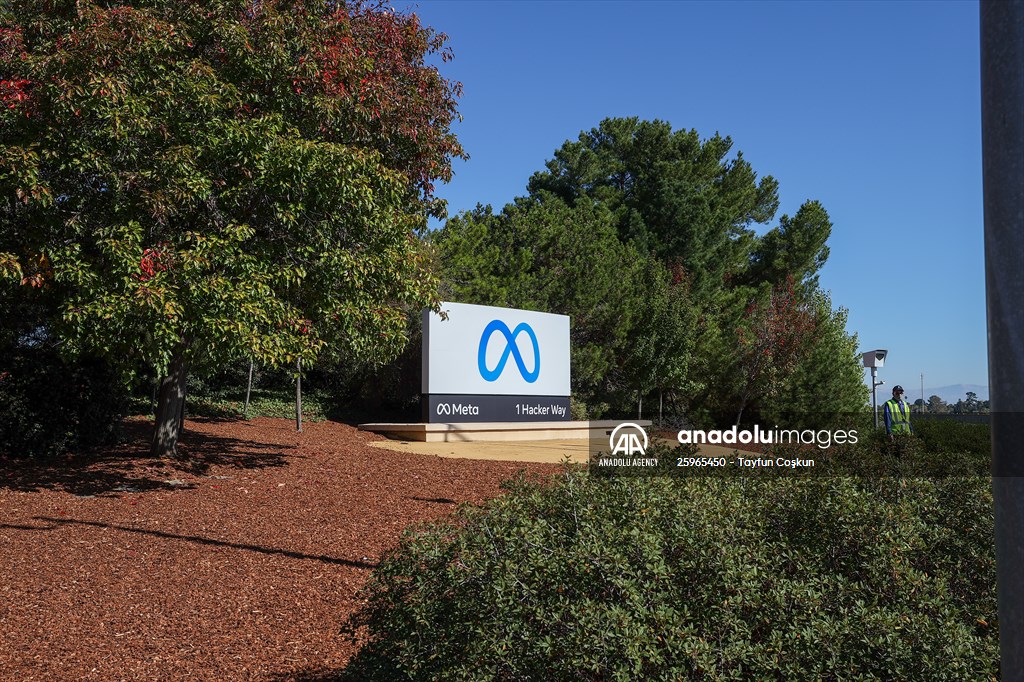 Facebook changes its company name to Meta