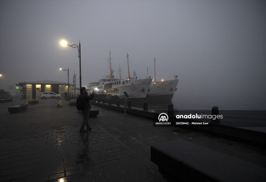 Heavy fog in Istanbul