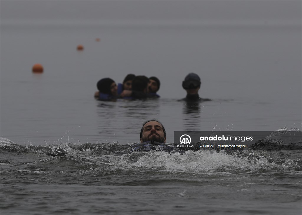 AA'nın savaş muhabirliği kursiyerleri uygulamalı eğitimlerle güçleniyor