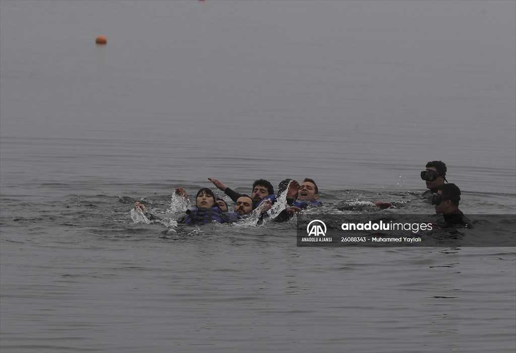 AA'nın savaş muhabirliği kursiyerleri uygulamalı eğitimlerle güçleniyor