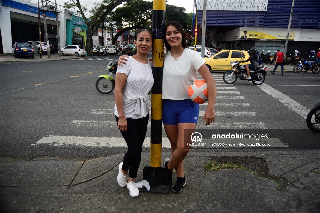 Maria Jose pay university bill with freestyle football