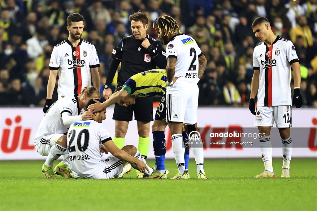 Turkish Super Lig: Fenerbahce vs Besiktas