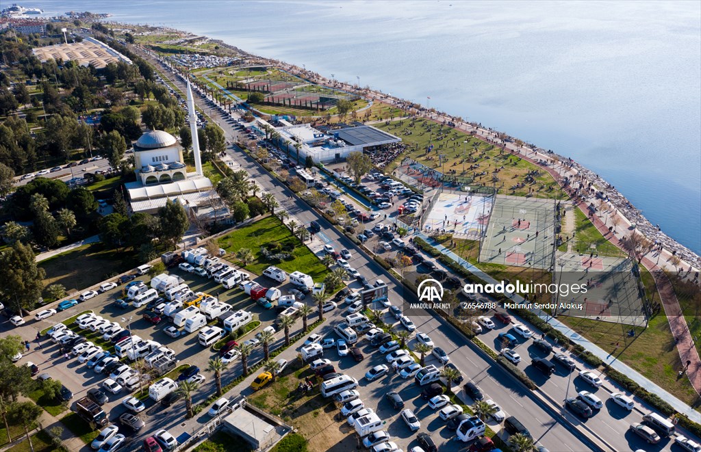 People enjoy sunny winter day in Izmir