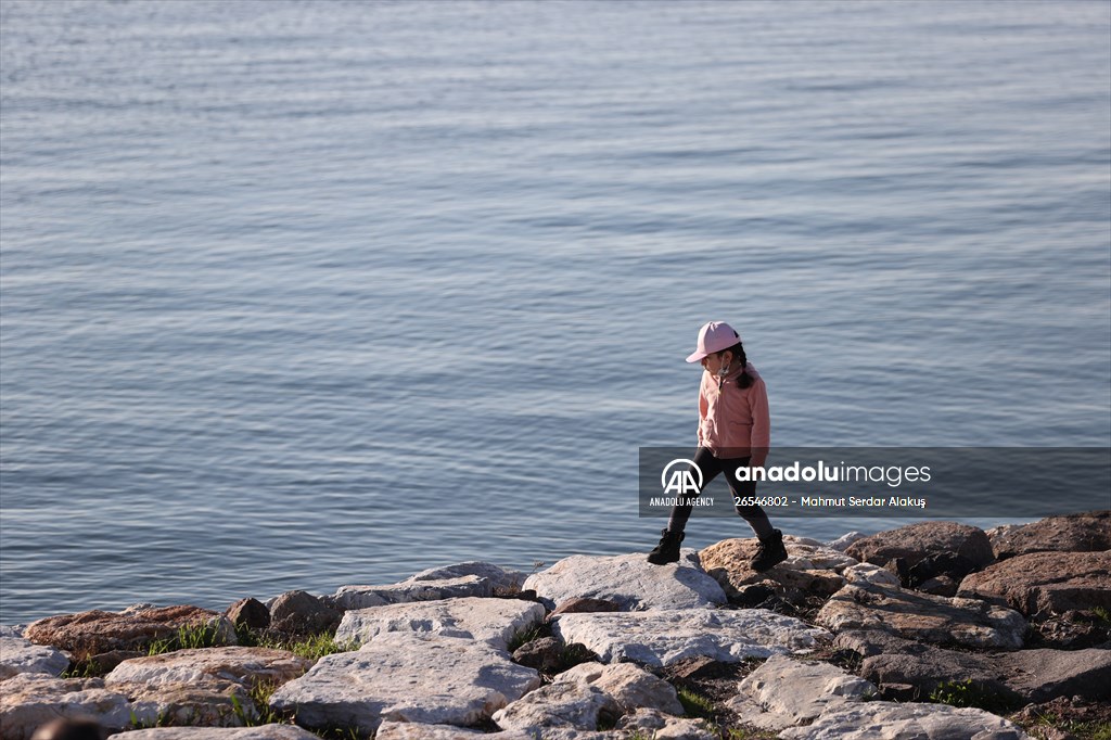 People enjoy sunny winter day in Izmir