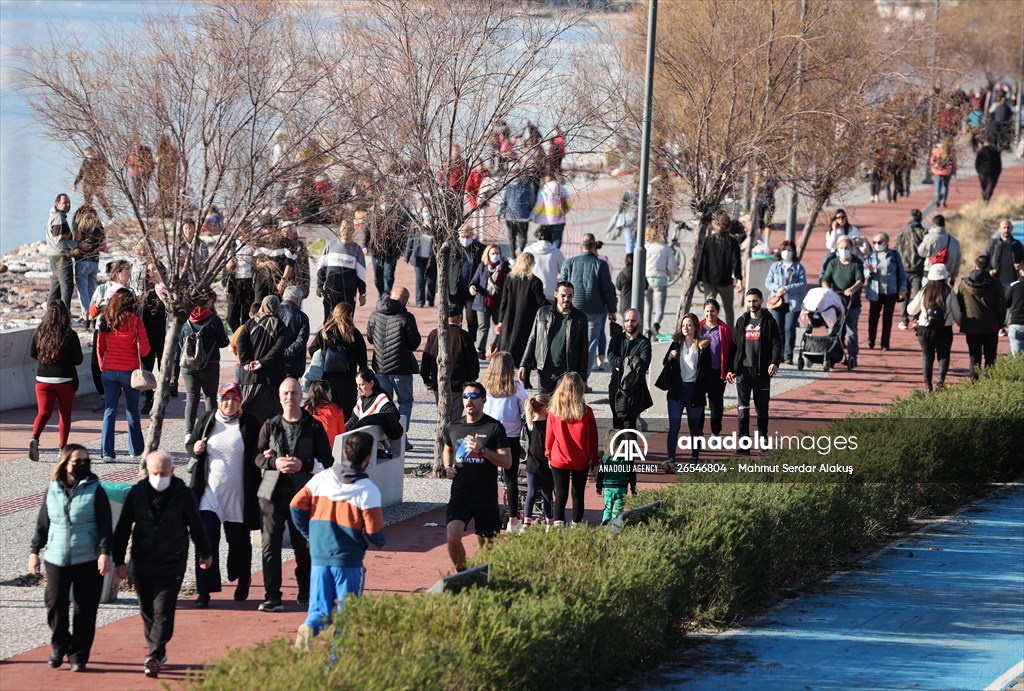 People enjoy sunny winter day in Izmir