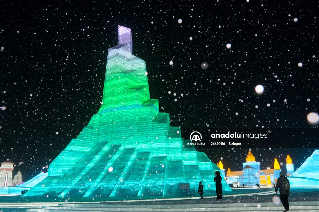Harbin Ice and Snow World and Harbin Sun Island Snow Sculpture Art Fair