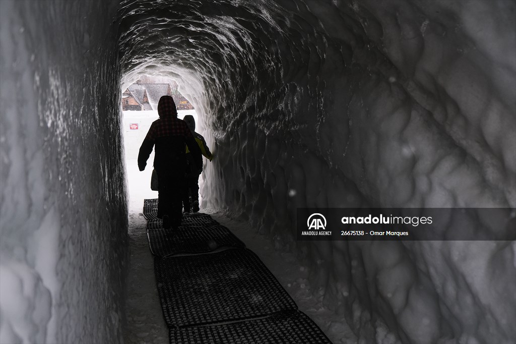 Biggest snow maze in the world goes ahead amid Omicron spread in