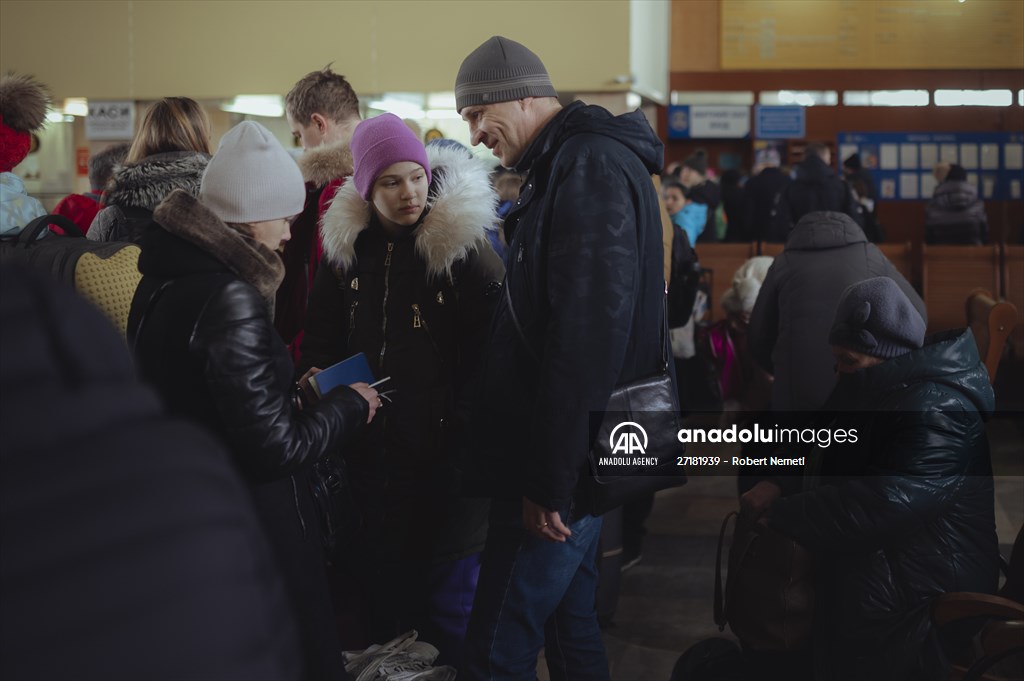 Humanitarian train organised by Slovak Rail Company to bring out civilians fleeing Ukraine