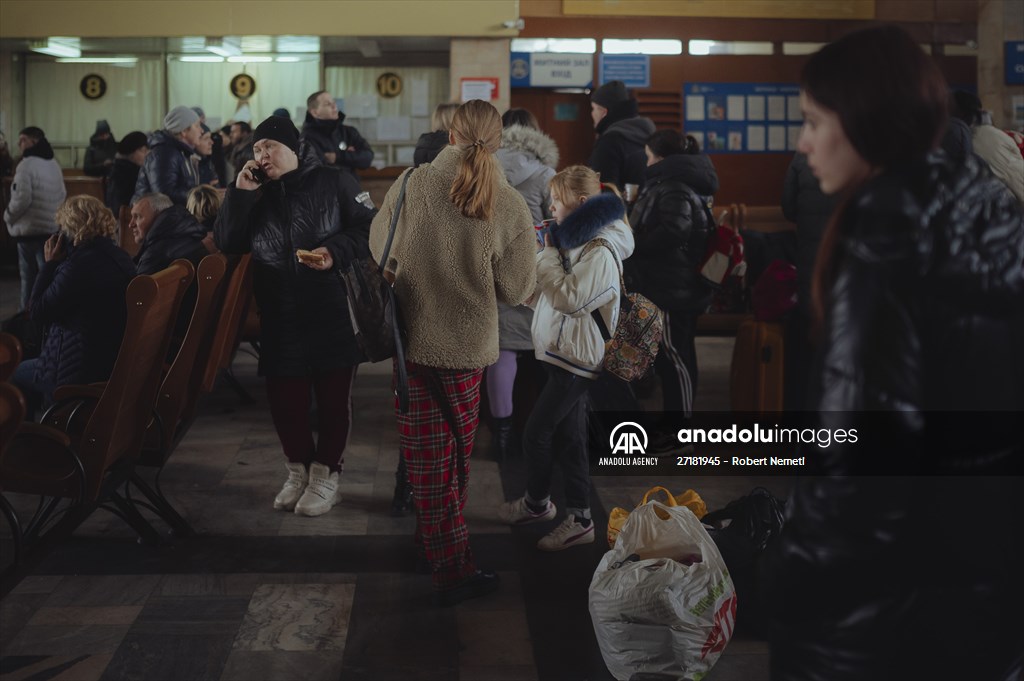 Humanitarian train organised by Slovak Rail Company to bring out civilians fleeing Ukraine