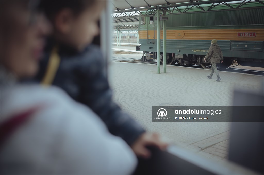 Humanitarian train organised by Slovak Rail Company to bring out civilians fleeing Ukraine