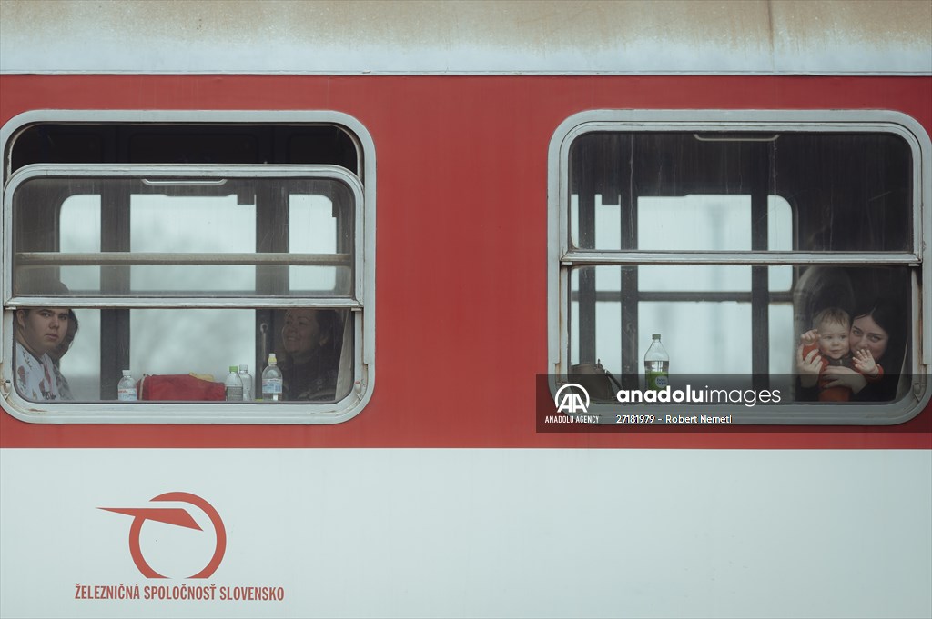 Humanitarian train organised by Slovak Rail Company to bring out civilians fleeing Ukraine