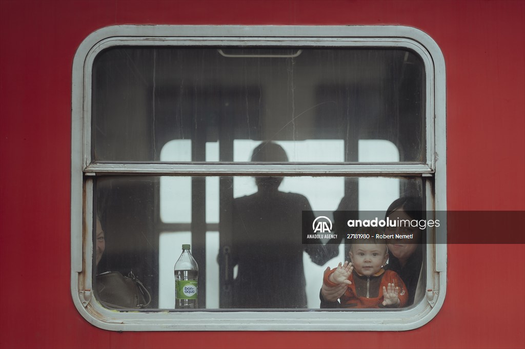 Humanitarian train organised by Slovak Rail Company to bring out civilians fleeing Ukraine