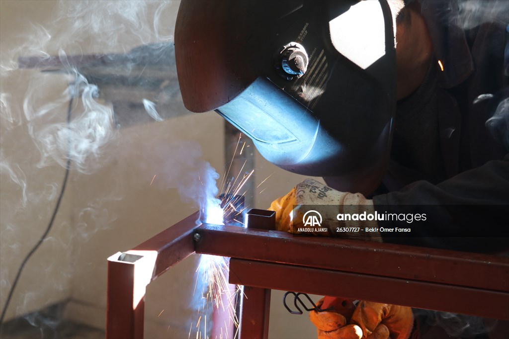 Adana'da yıl sonuna kadar kütüphanesiz okul kalmayacak