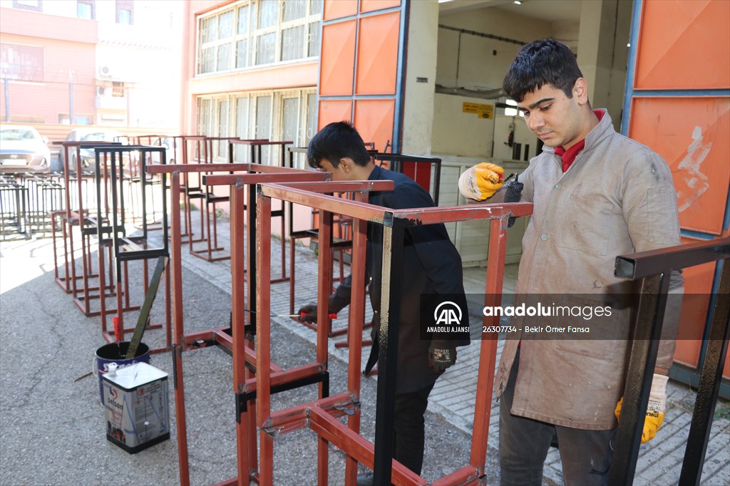 Adana'da yıl sonuna kadar kütüphanesiz okul kalmayacak