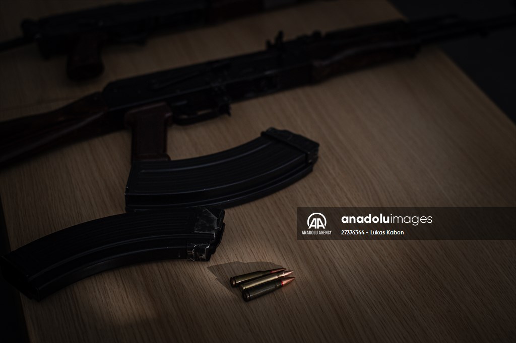 Volunteers' military training in Czech Republic's Brno