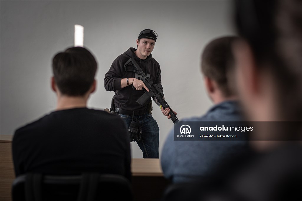 Volunteers' military training in Czech Republic's Brno