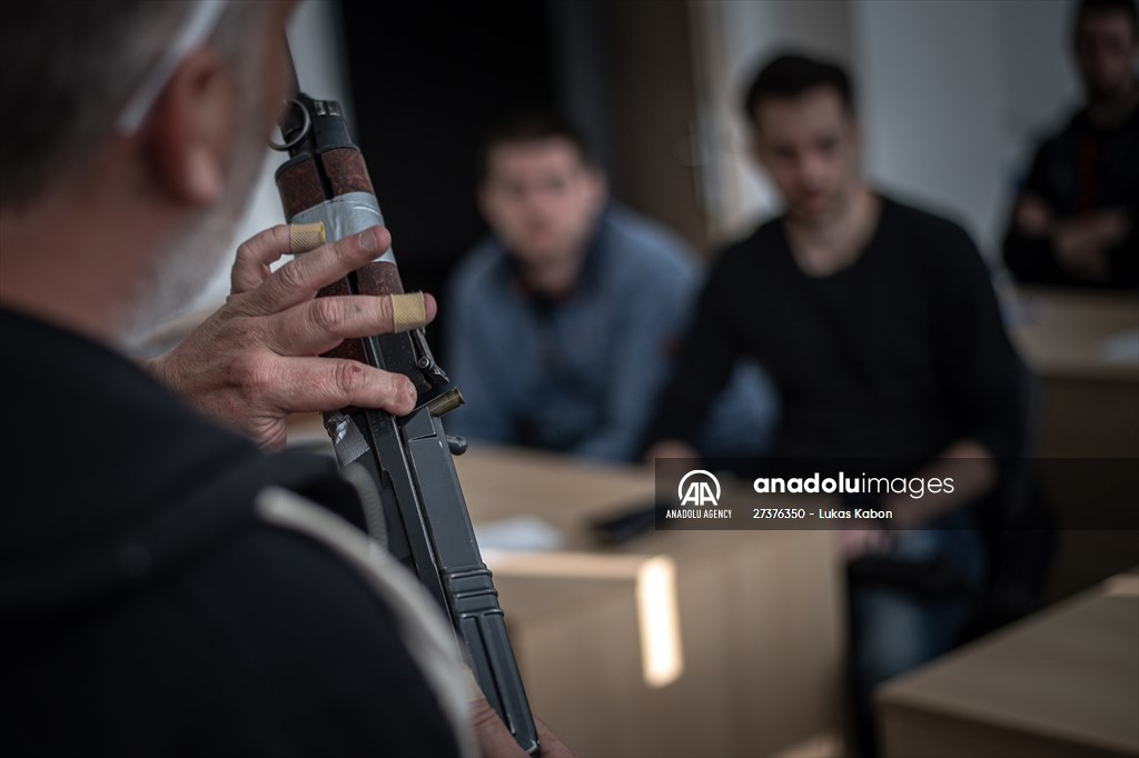 Volunteers' military training in Czech Republic's Brno