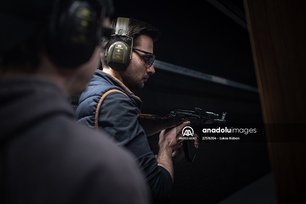 Volunteers' military training in Czech Republic's Brno