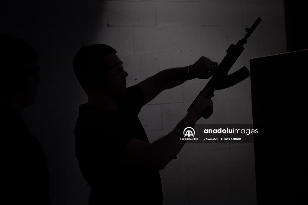 Volunteers' military training in Czech Republic's Brno