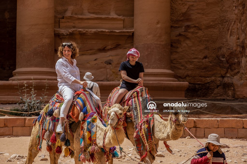 Rose red city: Jordan's Petra
