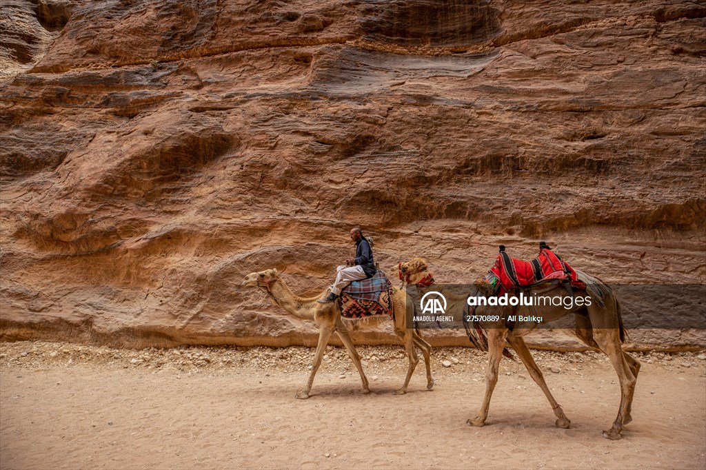 Rose red city: Jordan's Petra
