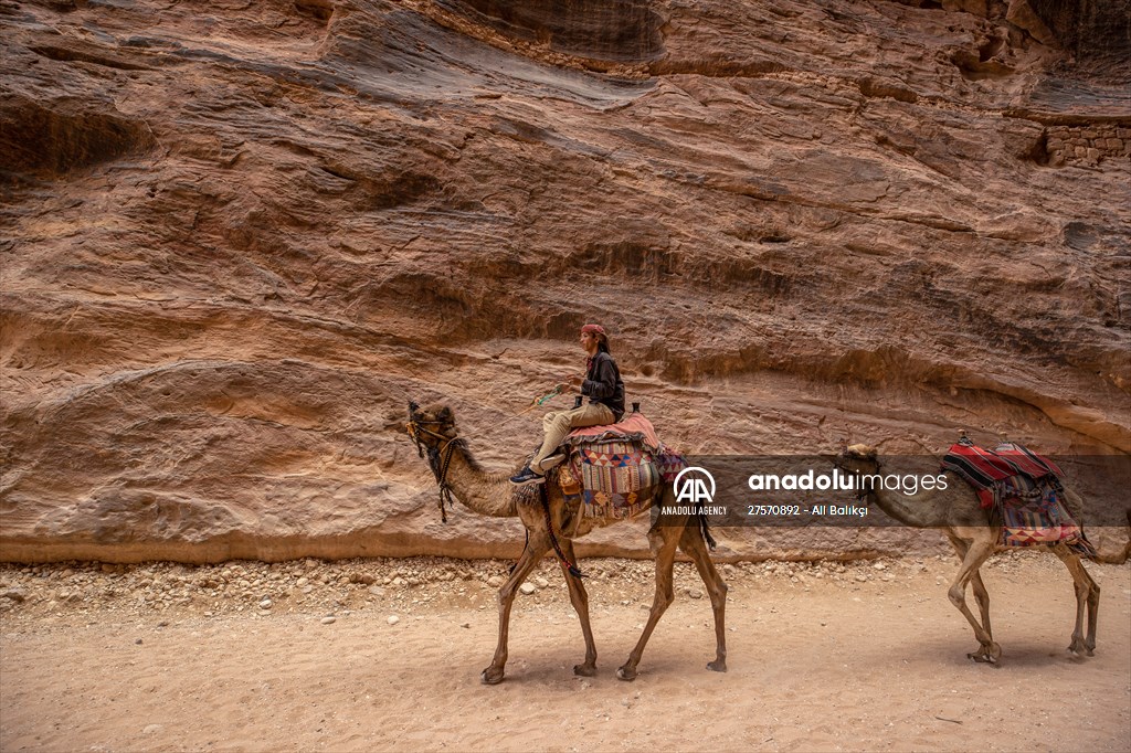Rose red city: Jordan's Petra
