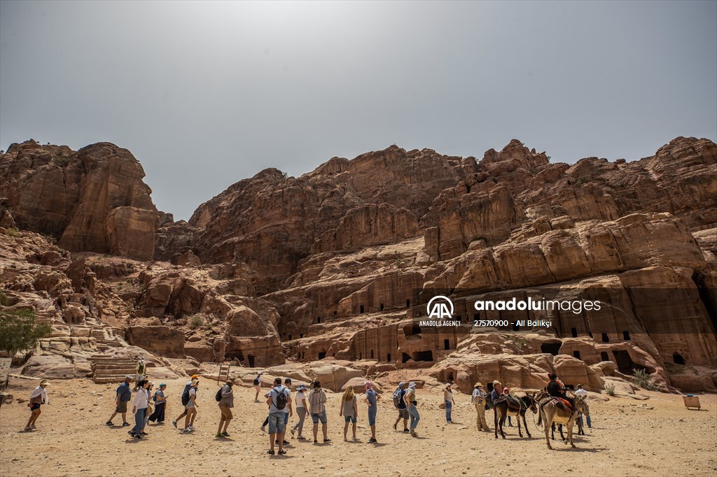 Rose red city: Jordan's Petra