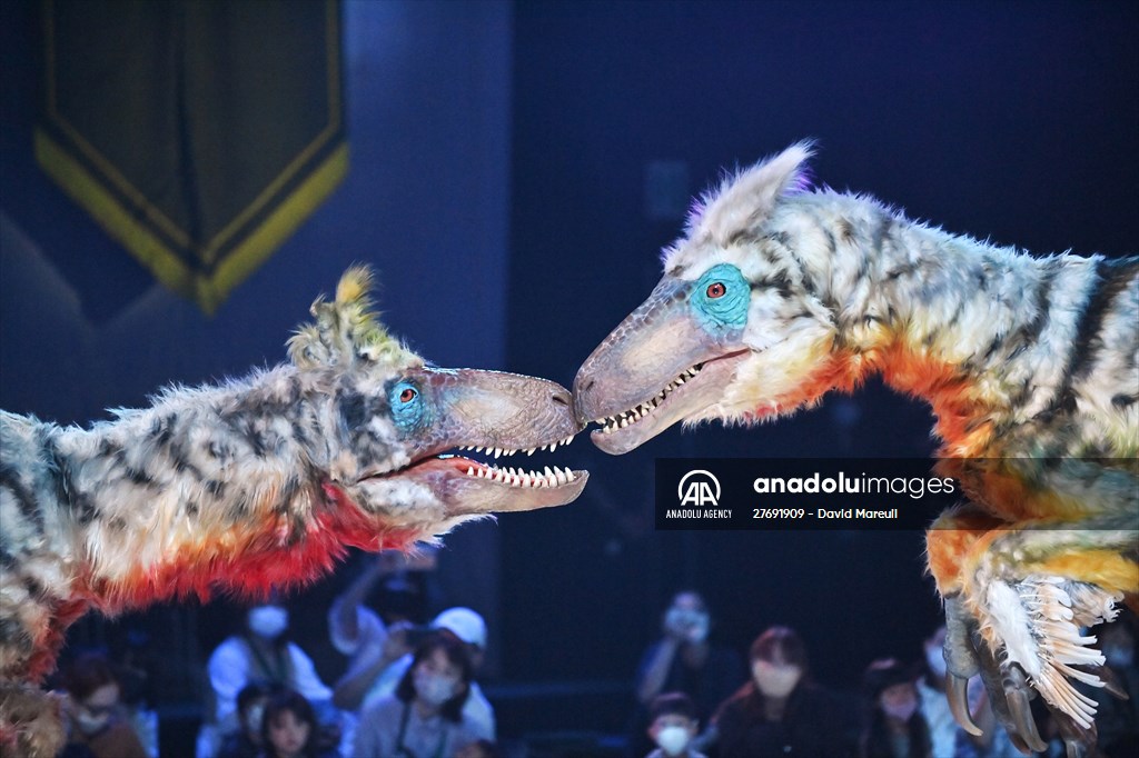 Dinosaur scenic representation life-size in Tokyo