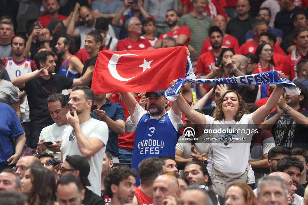 Anadolu Efes become 2021-22 EuroLeague champions by beating Real Madrid 58-57