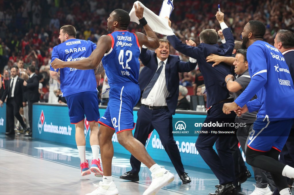 Anadolu Efes become 2021-22 EuroLeague champions by beating Real Madrid 58-57