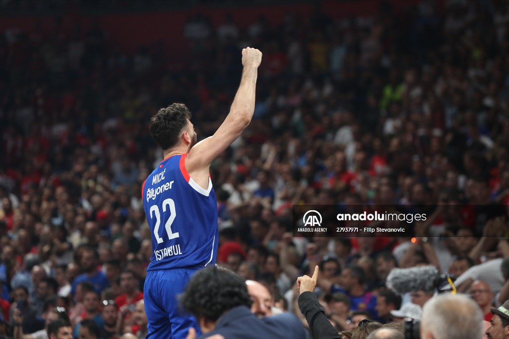 Anadolu Efes become 2021-22 EuroLeague champions by beating Real Madrid 58-57