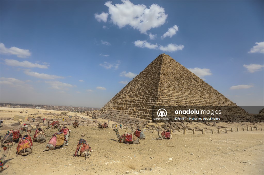 Cheops, Khafre and Mikerinos Pyramids in Giza