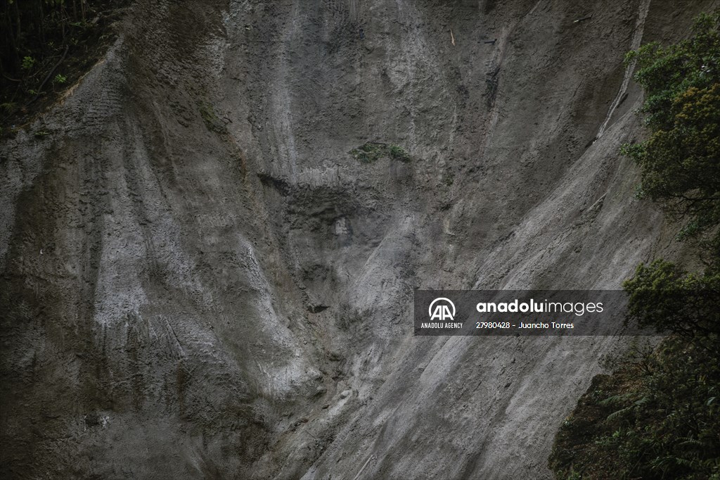 Colombia's most infamous road, Trampoline of Death