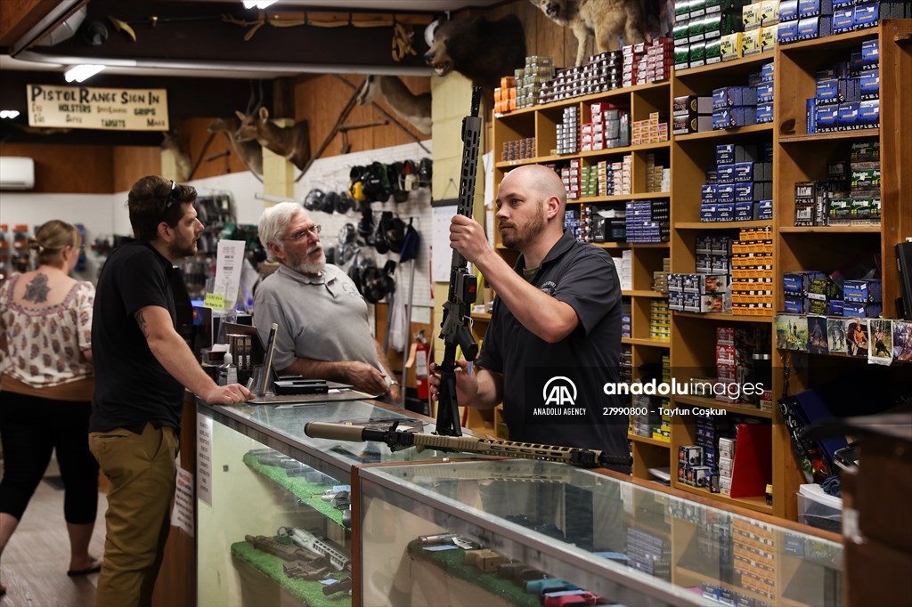 Gun sales in USA