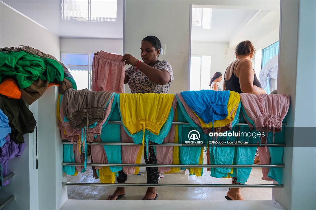 Colombian women in the textile industry