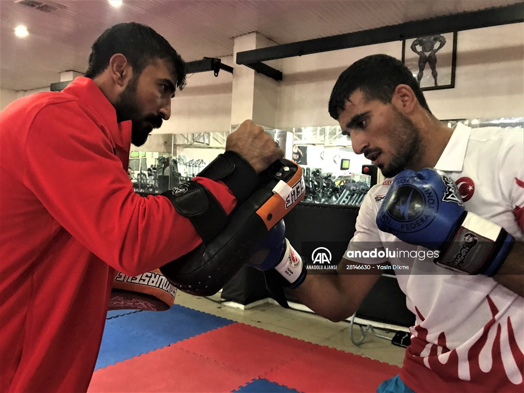 Milli kick boksçu Emrah Yaşar'ın hedefi İslami Dayanışma Oyunları