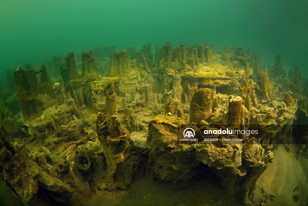 Underwater fairy chimneys of Turkiye's Lake Van
