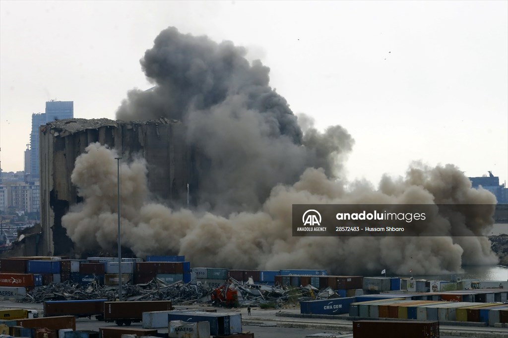 New collapse of grain silo in Beirut Port