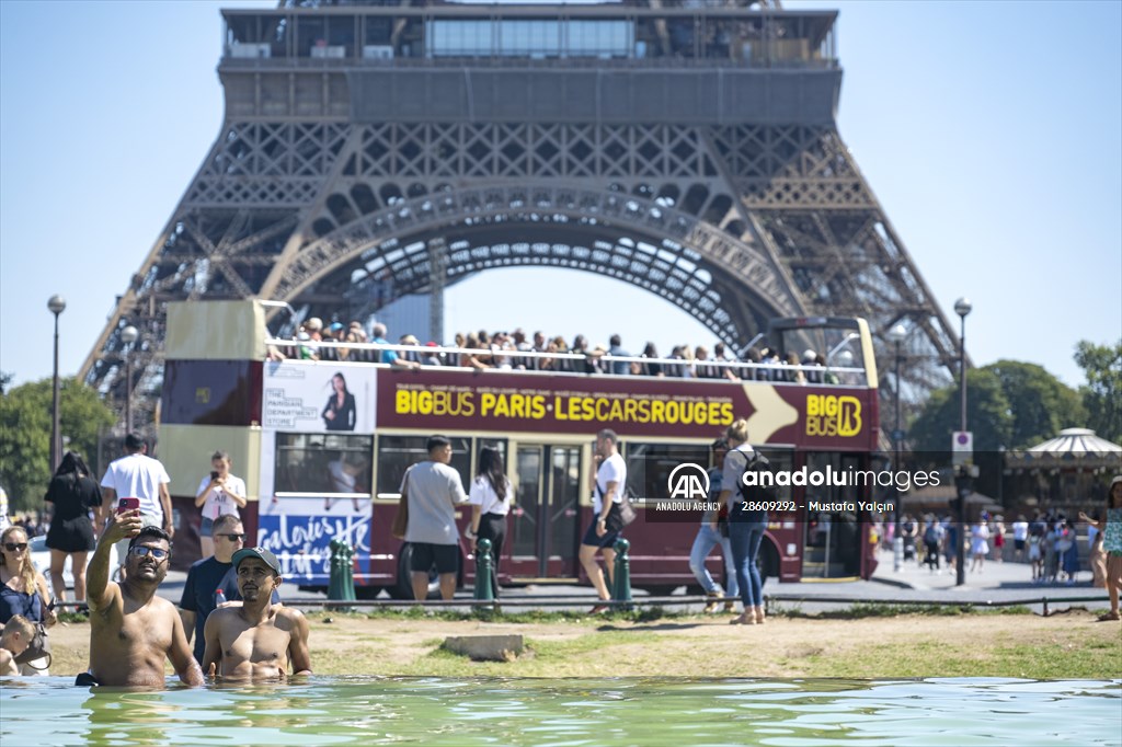 Heatwave in Paris