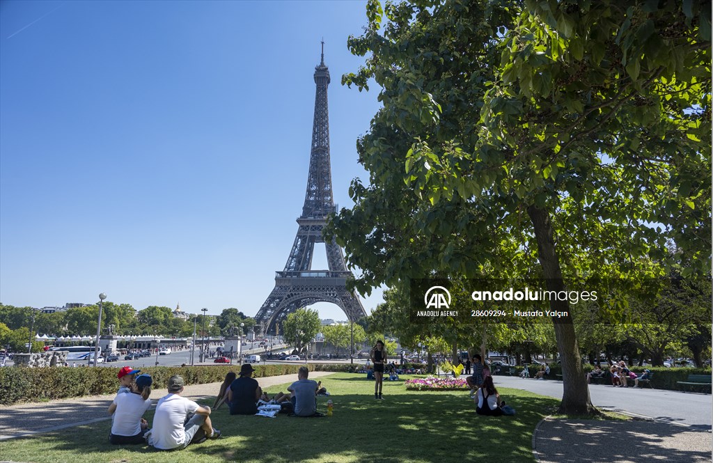 Heatwave in Paris