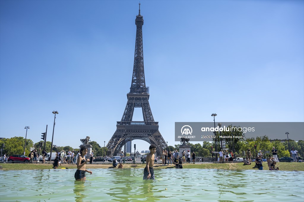 Heatwave in Paris
